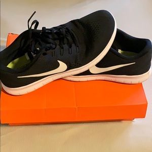 Nike free rn